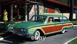 1/18 Ford Country Squire Green 1960 Packing Size 100