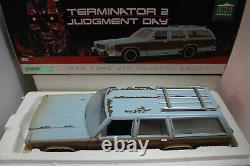 1/18 Greenlight Terminator 2 Judgment Day Movie 1979 Ford Ltd Country Squire
