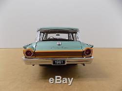 1961 Ford Country Squire Station Wagon Franklin Mint 124 with Box