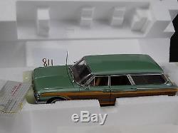 Franklin Mint 1961 Ford Country Squire Station Wagon 124 Die Cast Model Car