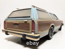 GL Greenlight 79 Ford Ford LTD CountrySquire Country Squire T2 1 18