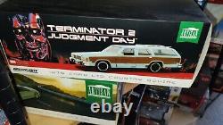 Greenlight 1979 Ford LTD Country Squire Terminator 2 Model 118 Scale Diecast