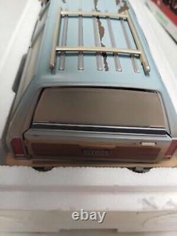 Greenlight 1979 Ford LTD Country Squire Terminator 2 Model 118 Scale Diecast