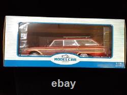 MODEL CAR GROUP Minicar 1/18 Ford Country Squire 1960 Red Wood Used