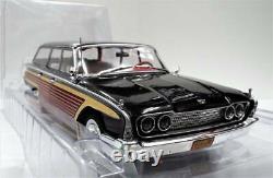 Model Car Group 1/18 Ford Country Squire 1960 1964 Black/Sidewood Paneled Resin