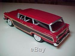 Modelhaus 1959 Ford Station Wagon Country Squire PRO BUILT Scaled 1/25
