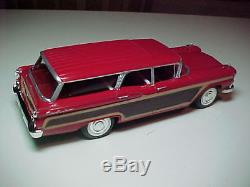 Modelhaus 1959 Ford Station Wagon Country Squire PRO BUILT Scaled 1/25