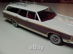 Modelhaus 1970 Ford LTD Country Squire Station Wagon PRO BUILT Model car