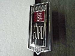NOS Grill Emblem 1971-1972 Ford Galaxie 500/LTD Convertible/Country Squire 71 72