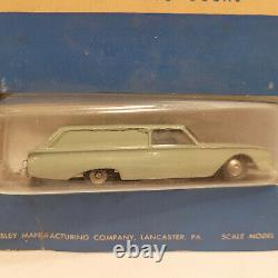 Vintage Hubley 1/64 Ford Country Squire Diecast Wagon Original Card NO Decals